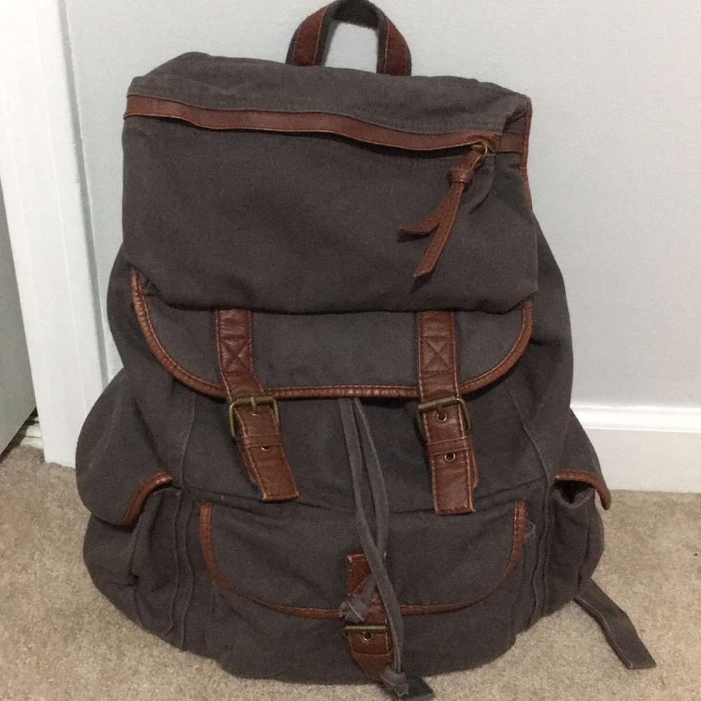 Urban Outfitters traveler backpack
